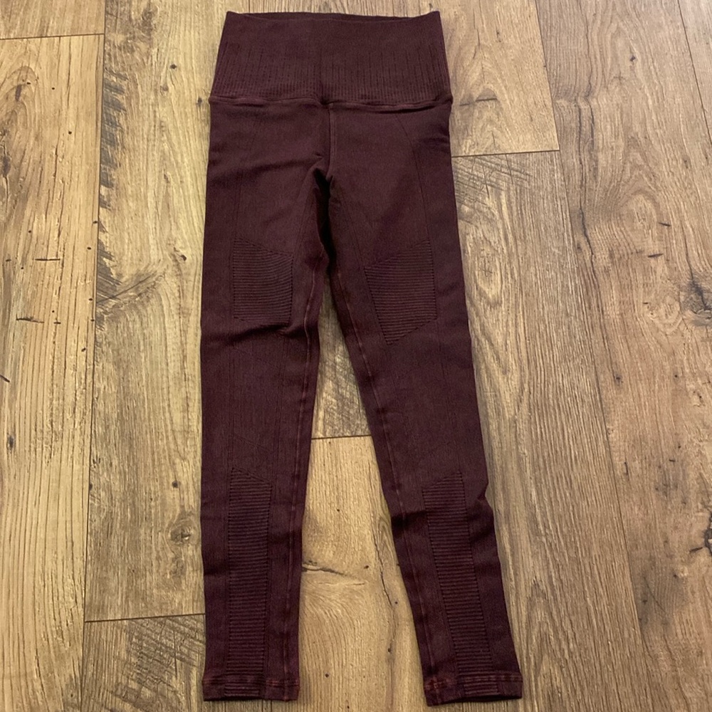 EUC Avocado Leggings, XS/S